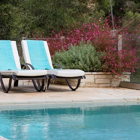 Villa Yaisemi By Posarellivillas