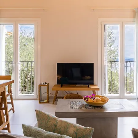 فيلة Yaisemi By Posarellivillas